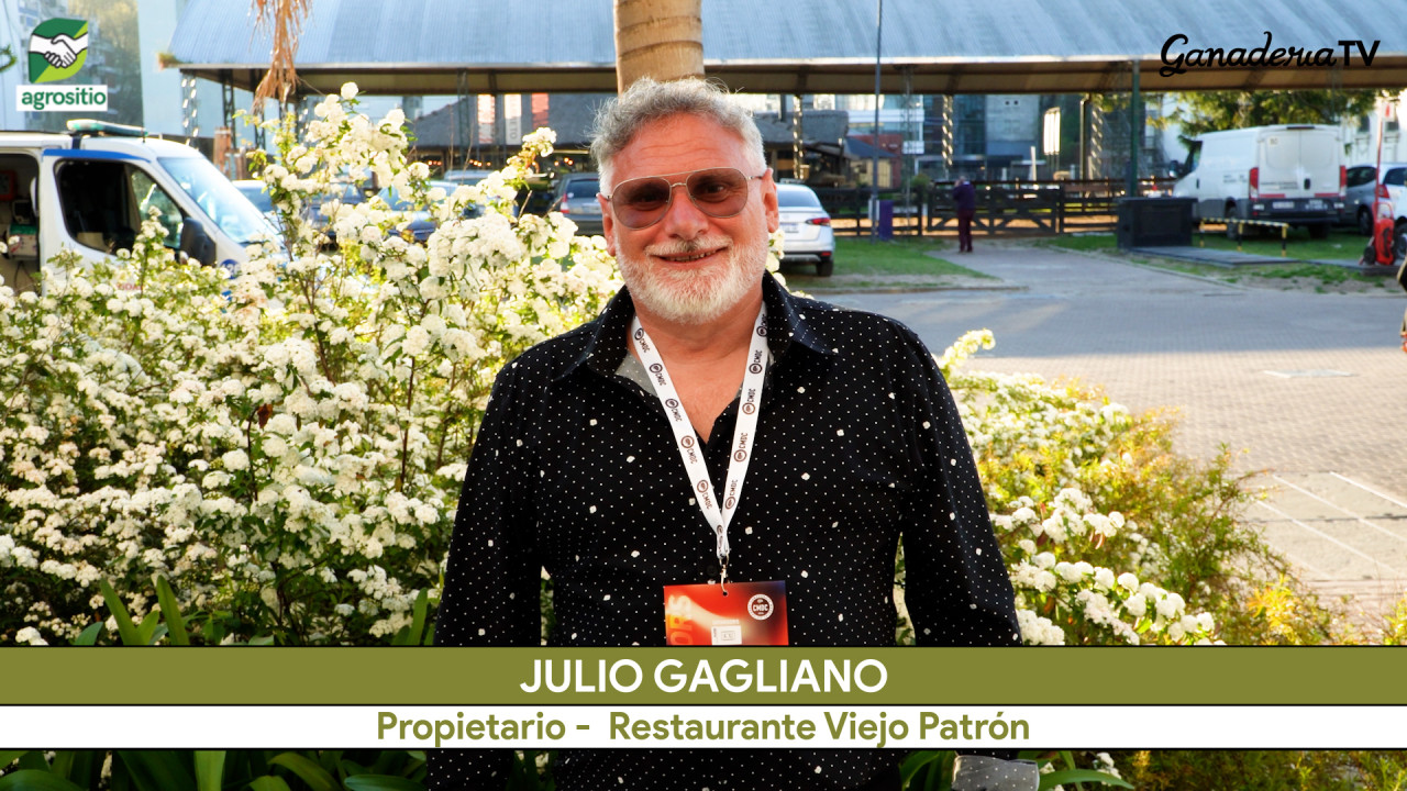 Los futbolistas eligen el restaurante Viejo Patrón para disfrutar carne de novillo pesado a pasto